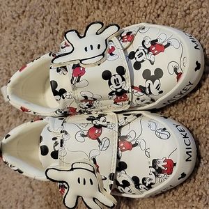 Mickey Mouse toddler sneakers